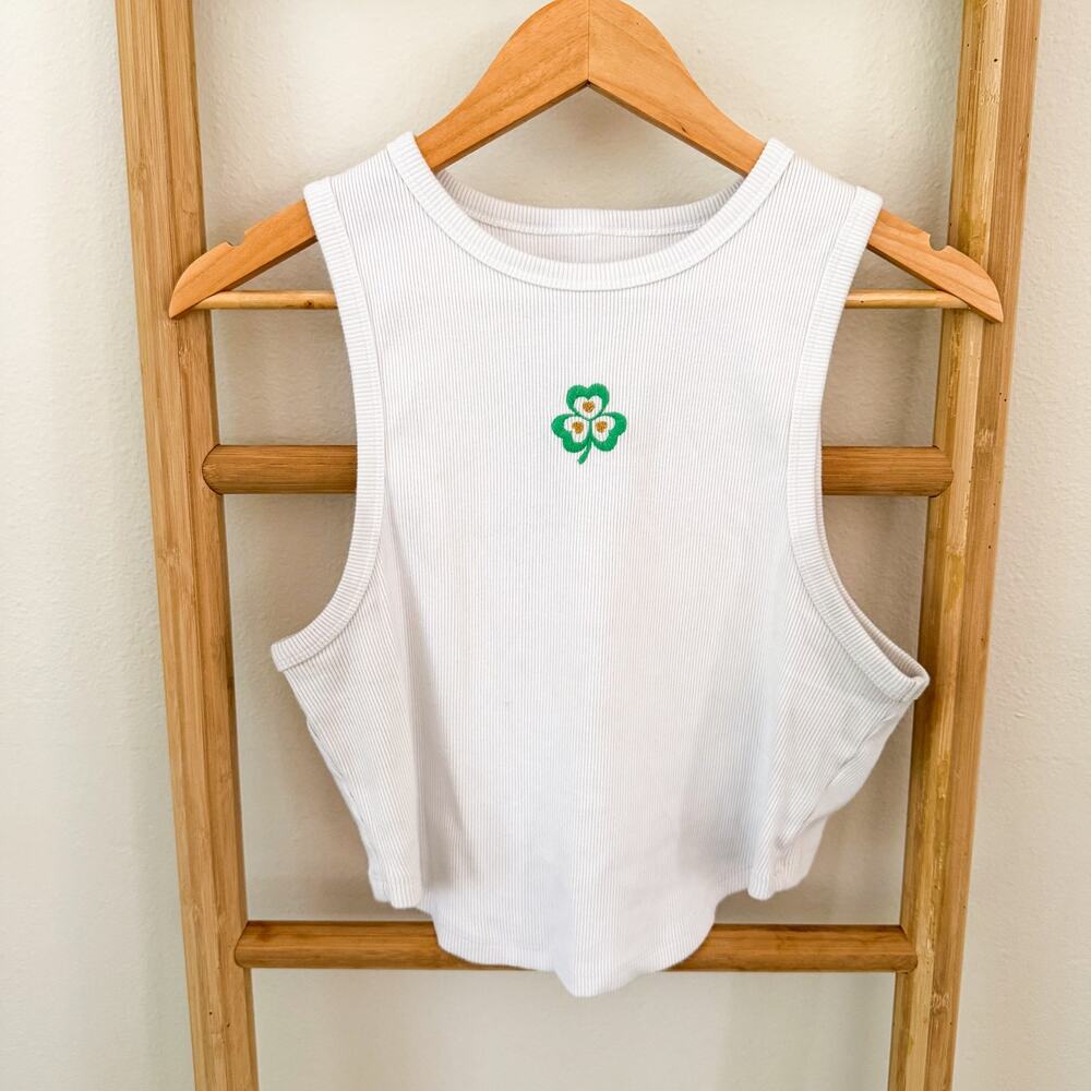 Aerie White Ribbed Clover St. Patrick’s Embroidered Tank Top Women’s XL Cropped